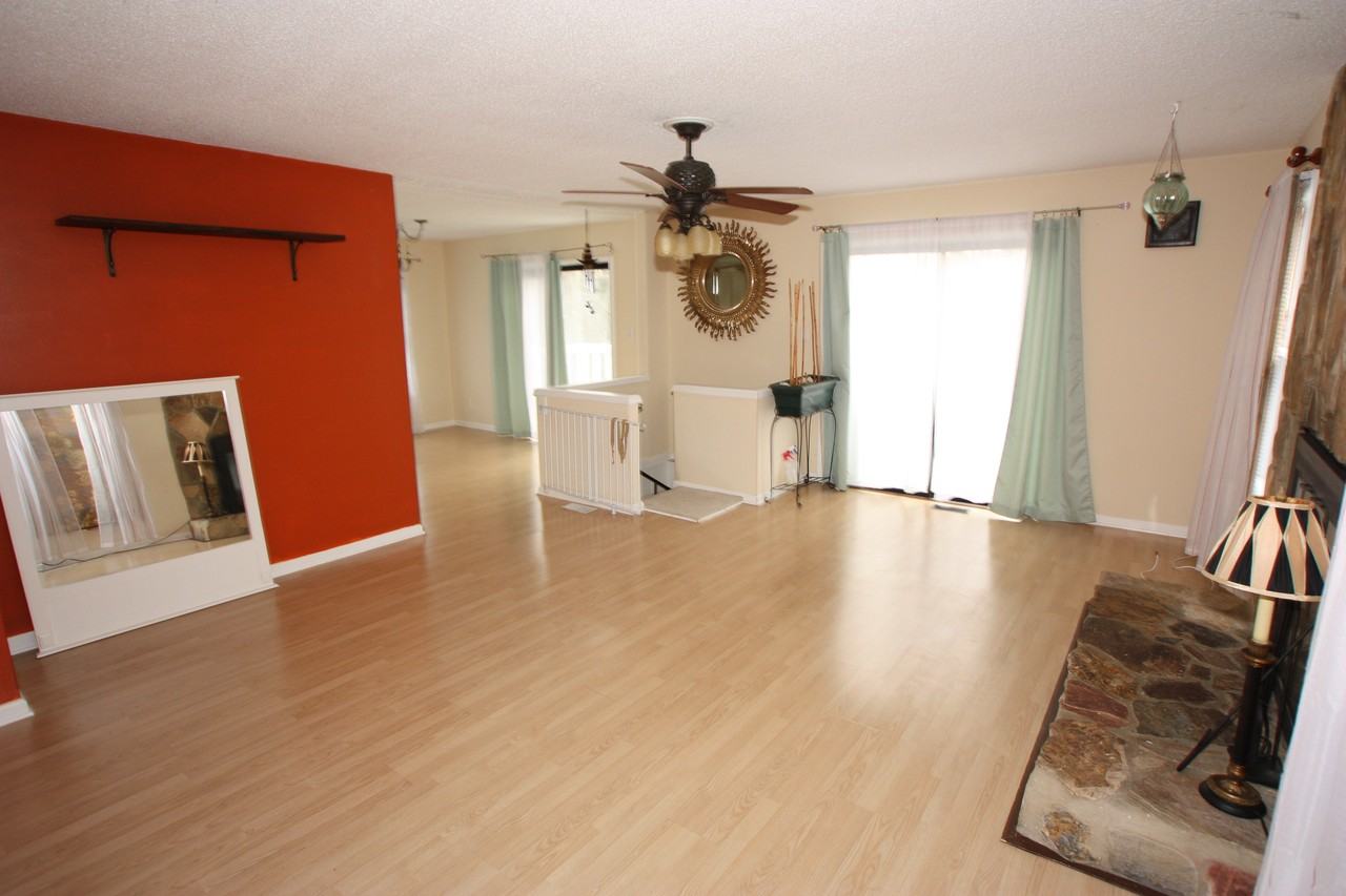 6013 Lanai Ln - Photo 2 of 12