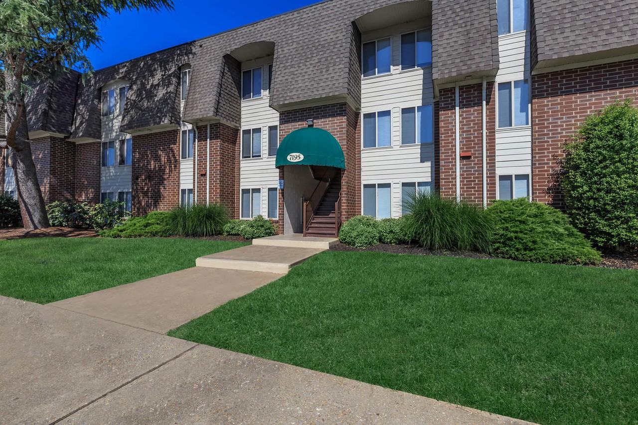 The Pines at Cold Harbor Apartments 7202 Garden Park Ln