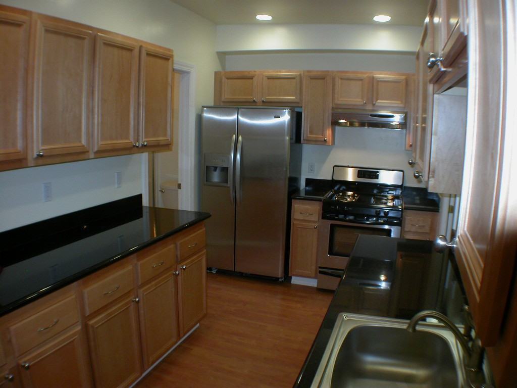 Harrison St & Dore St, San Francisco, CA 94103 4 Bedroom Apartment