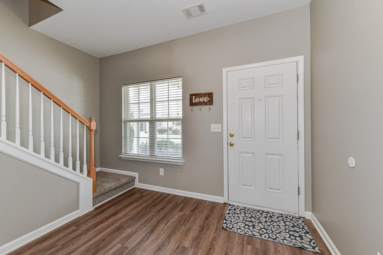 248 Azteca Dr - Photo 2 of 20