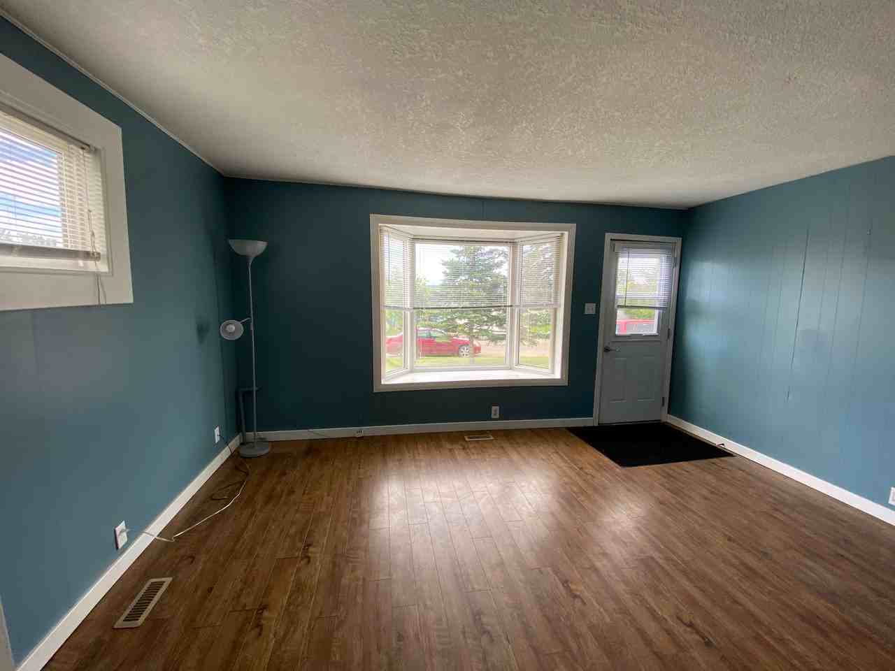 960 Cornwall Cres #960 - Photo 5 of 11