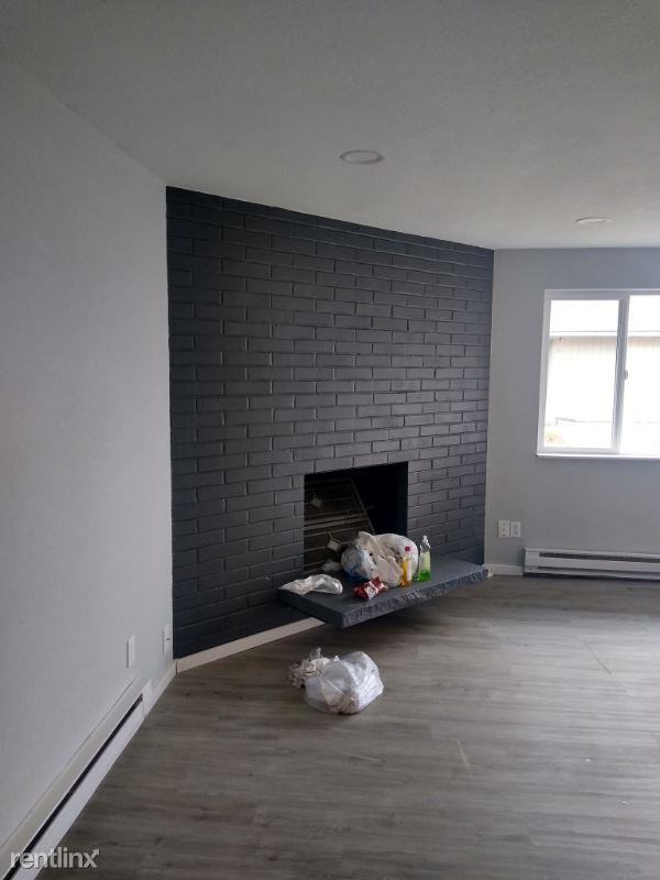 107 Rogers St Nw - Photo 2 of 10