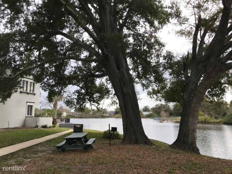 829 Lowell Blvd - Photo 3 of 20