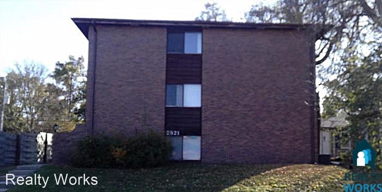 2821 A St Apartments in Antelope Park, Lincoln, NE 68502 Zumper