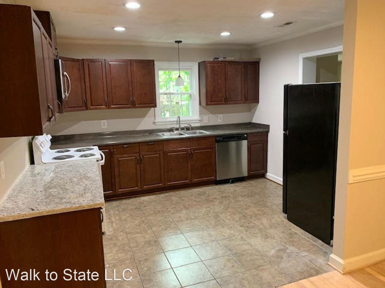1511 Duplin Rd - Photo 3 of 10