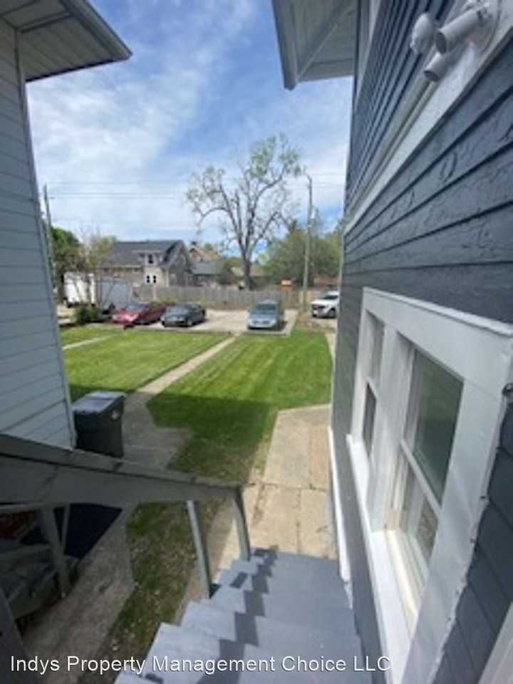 6052-6054 E Washington St - Photo 3 of 11