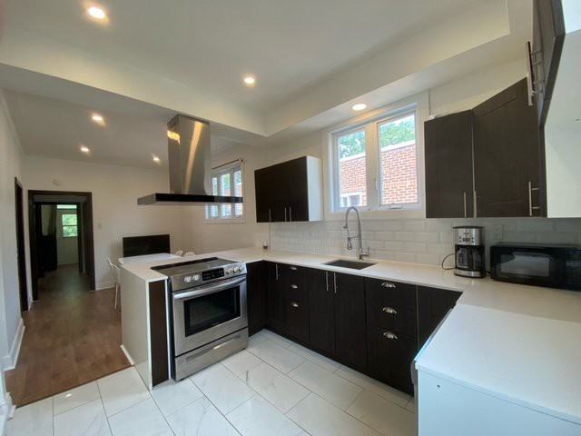 4355 Av Walkley - Photo 3 of 9