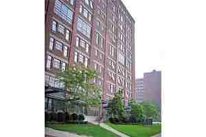 National Terminal Apartments - Photo 3 of 11