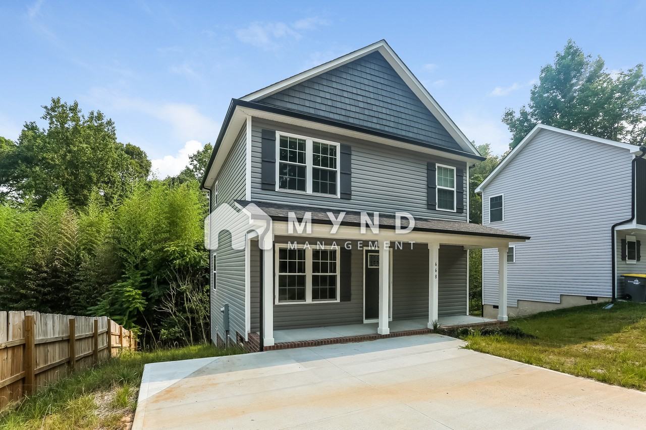 668 Smith St #1 - Photo 2 of 18