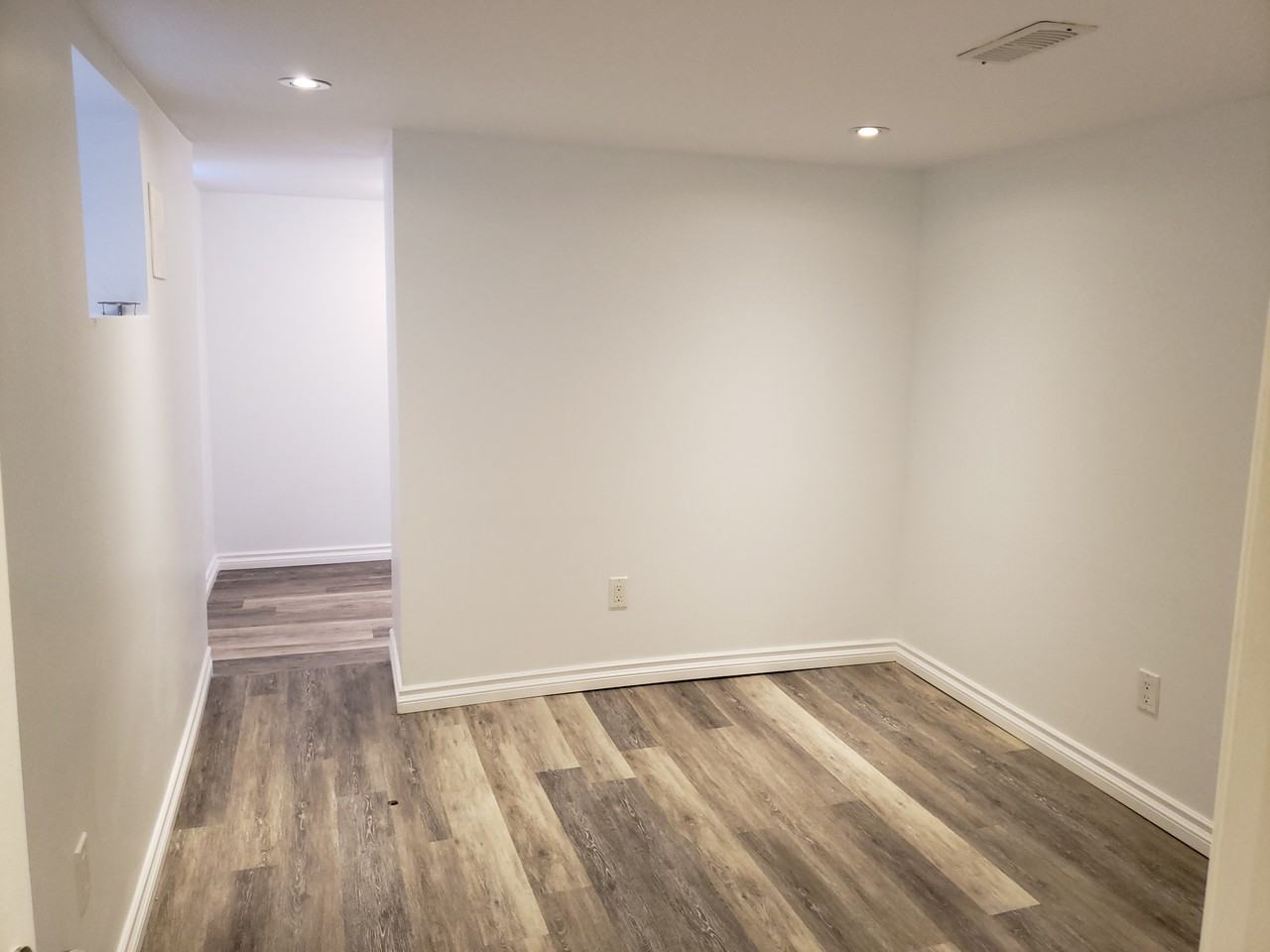 198 Westmount Avenue - Photo 4 of 9