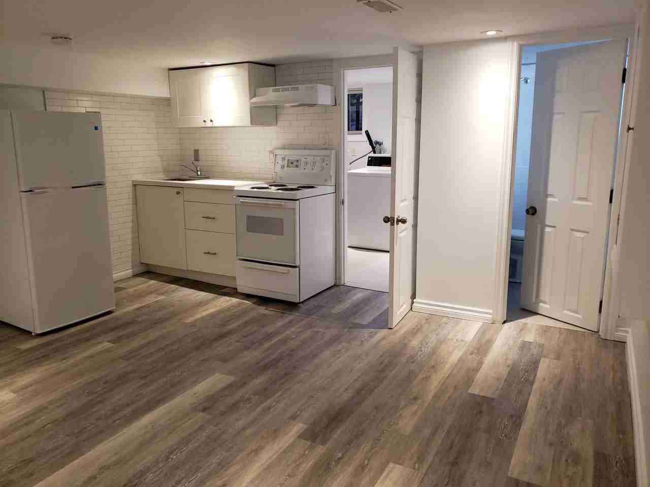 198 Westmount Avenue - Photo 6 of 9