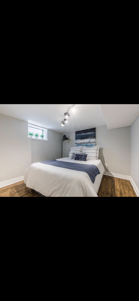 122 East 5th Street - Photo 3 of 8