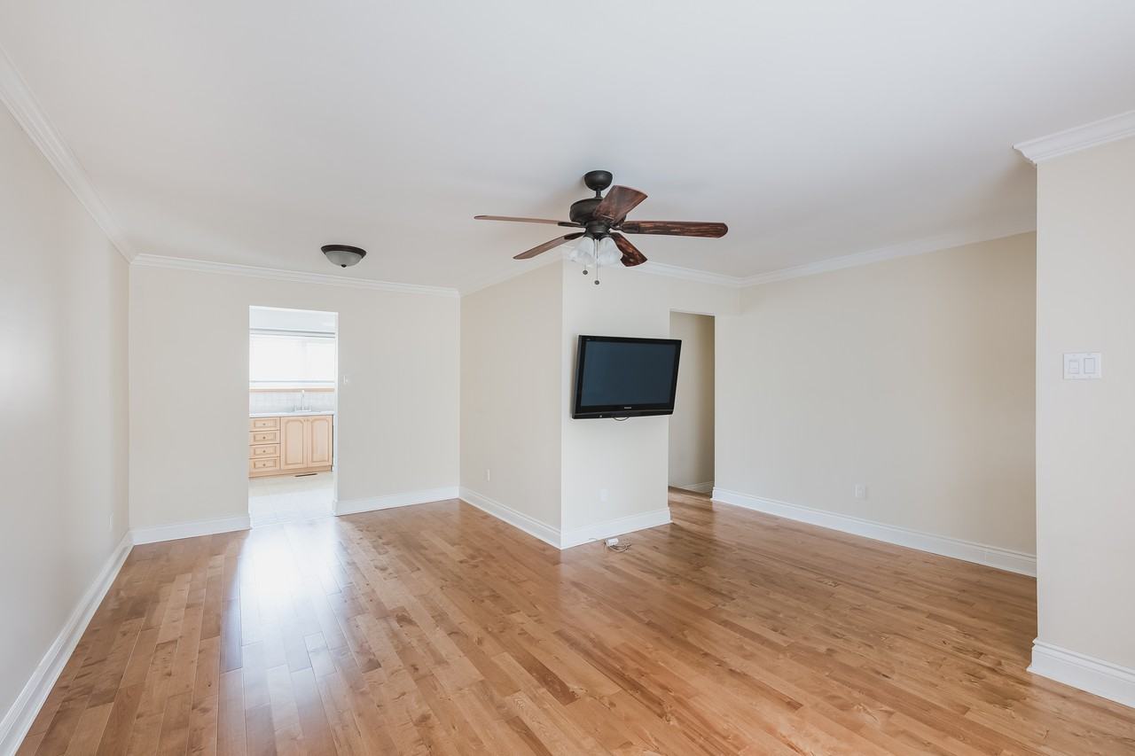 9 Carmel Crescent - Photo 4 of 12