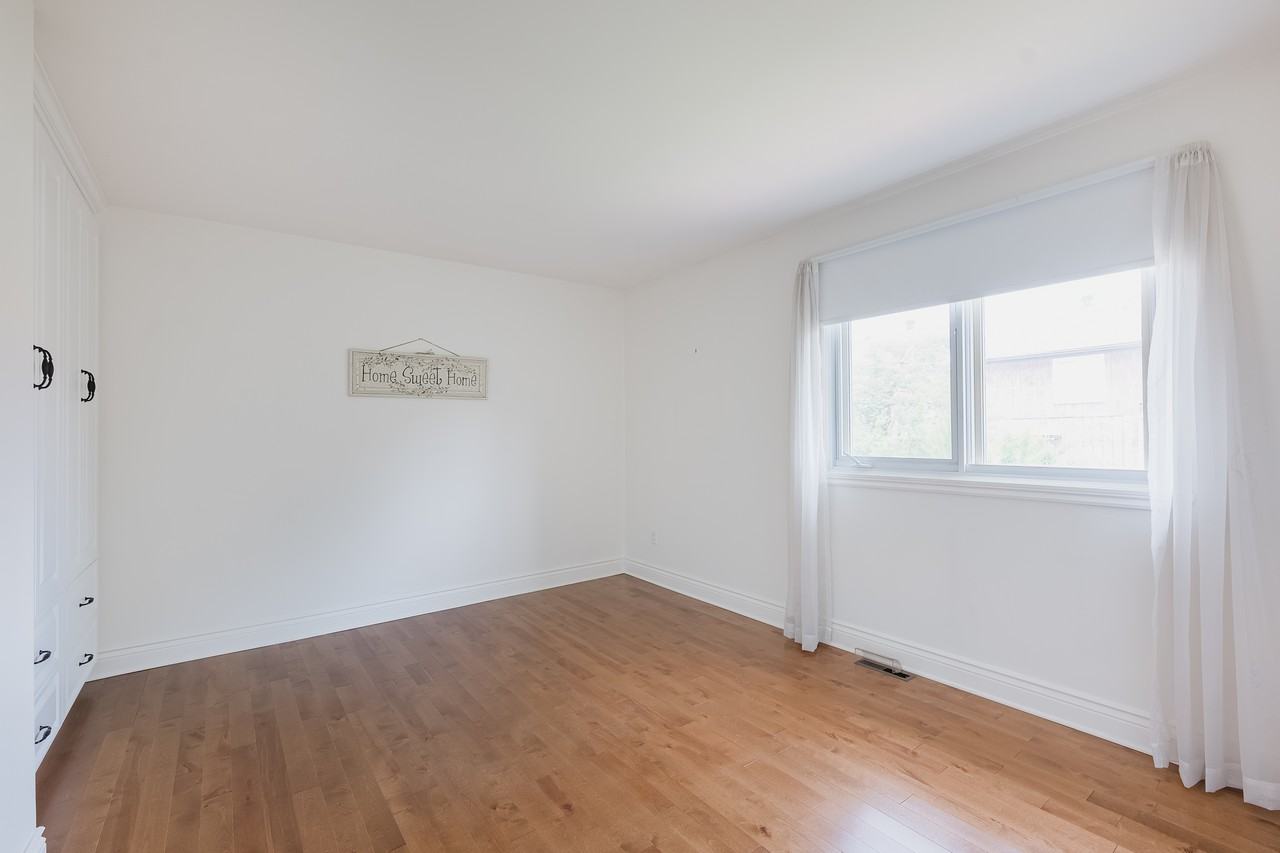 9 Carmel Crescent - Photo 6 of 12