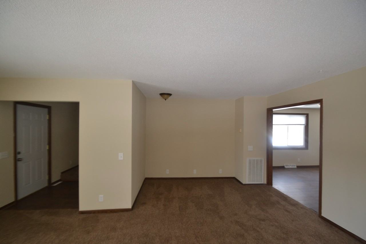 5100 Minneapolis Ave - Photo 2 of 10