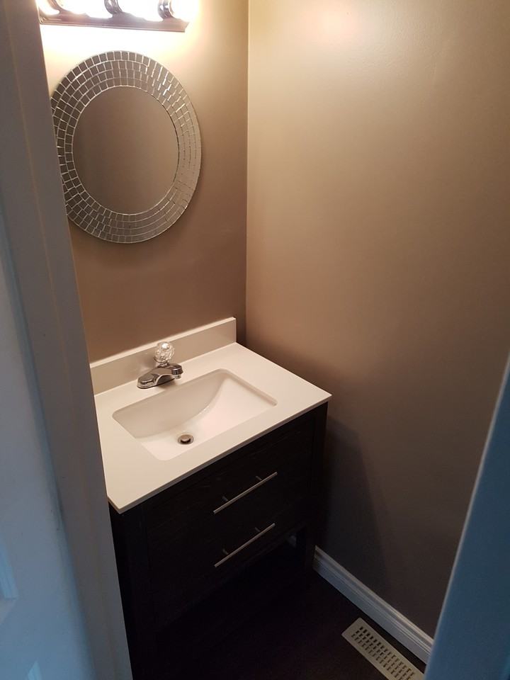 702 Abbottsfield Road Northwest #702 - Photo 2 of 10