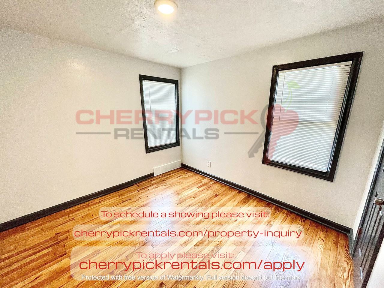 3173 Ames Avenue - Photo 3 of 16