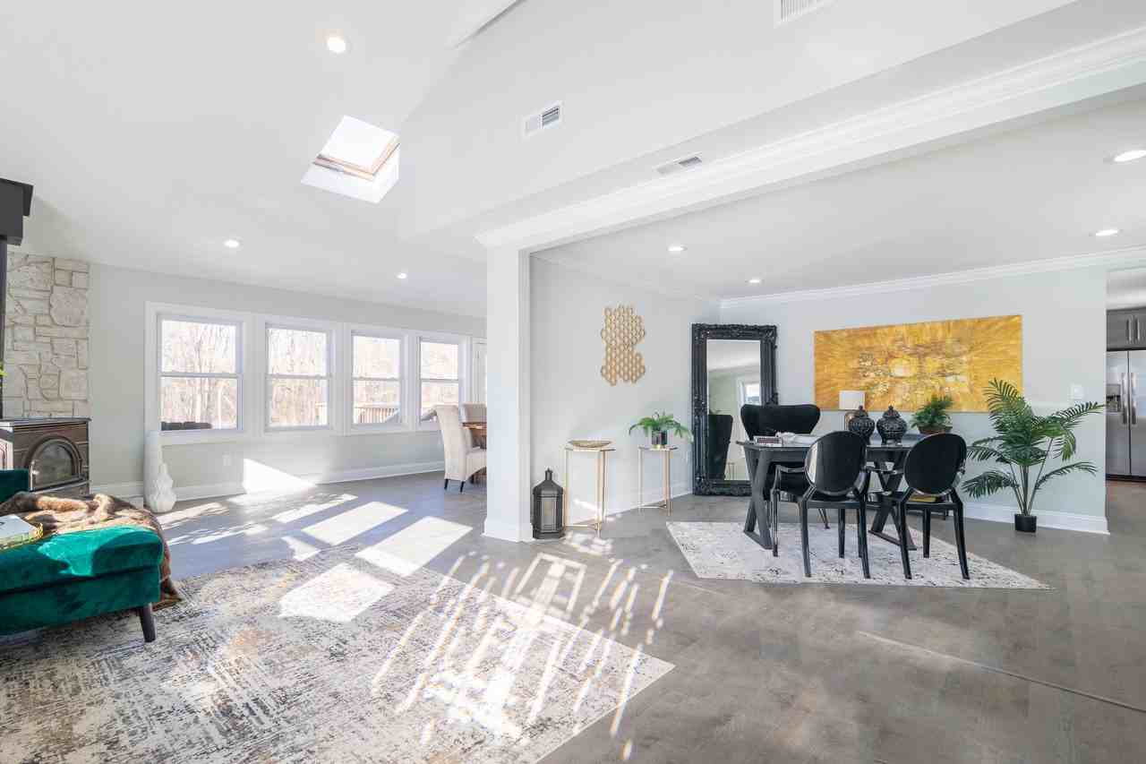 81 Titus Mill Rd - Photo 2 of 33