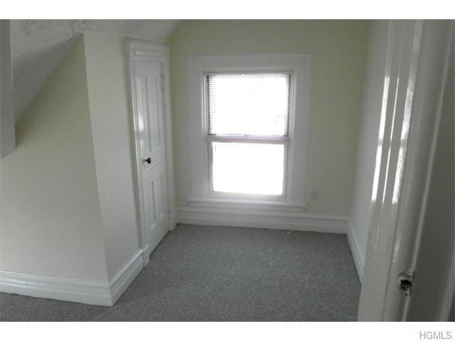 158 Woodland Ave #3 - Photo 3 of 20