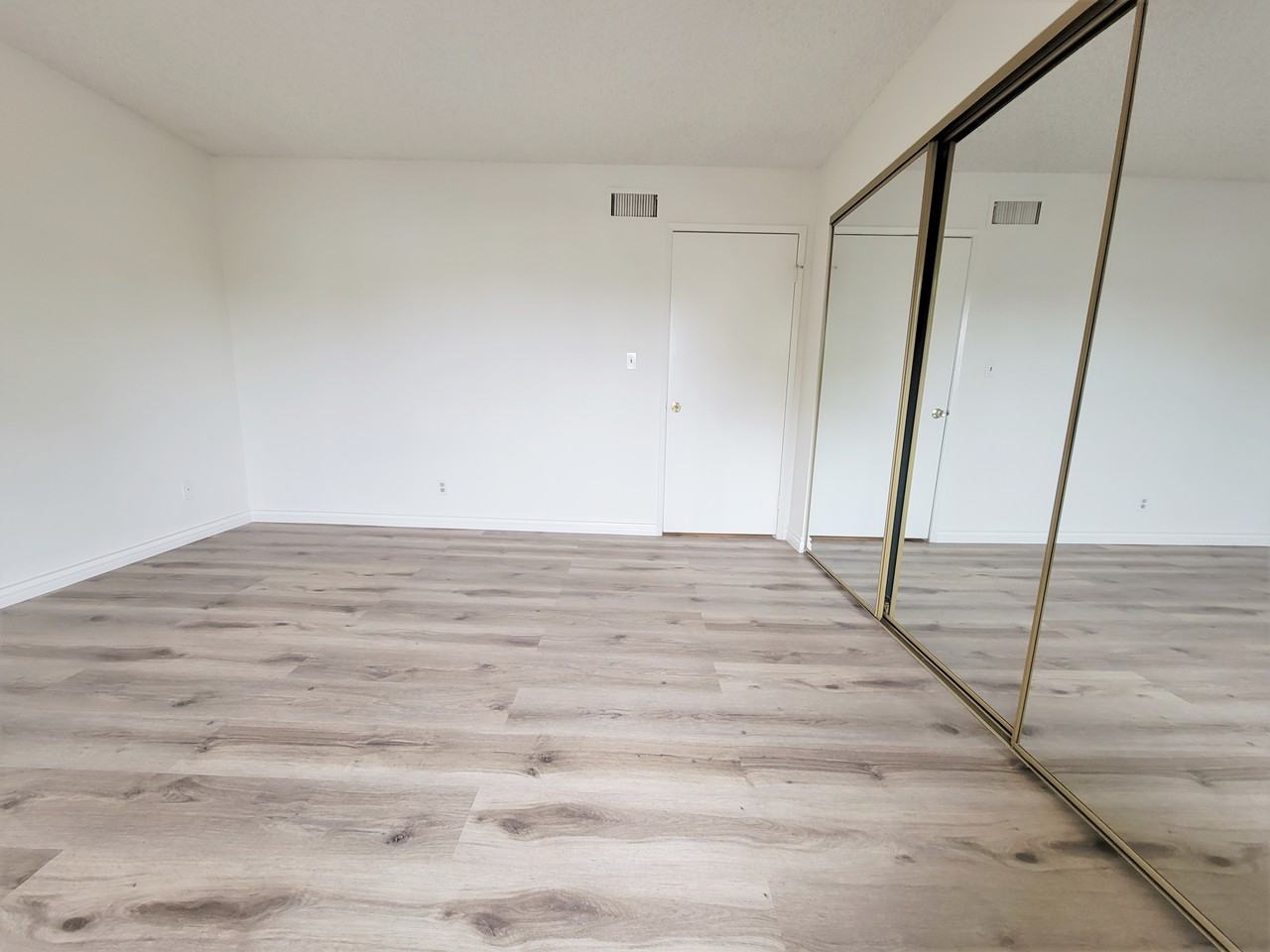 11041 La Maida St #2 - Photo 2 of 8