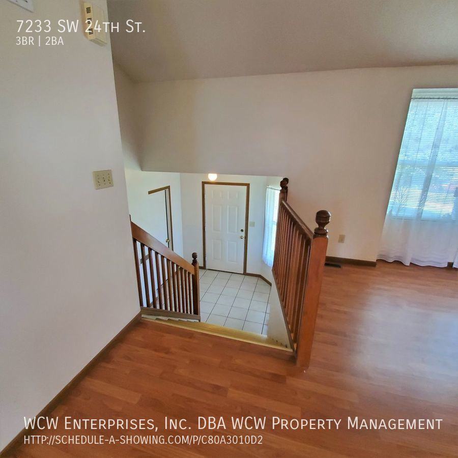 7233 Sw 24th St - Photo 3 of 20