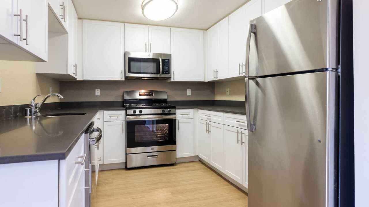 Bay Hill - Photo 2 of 31