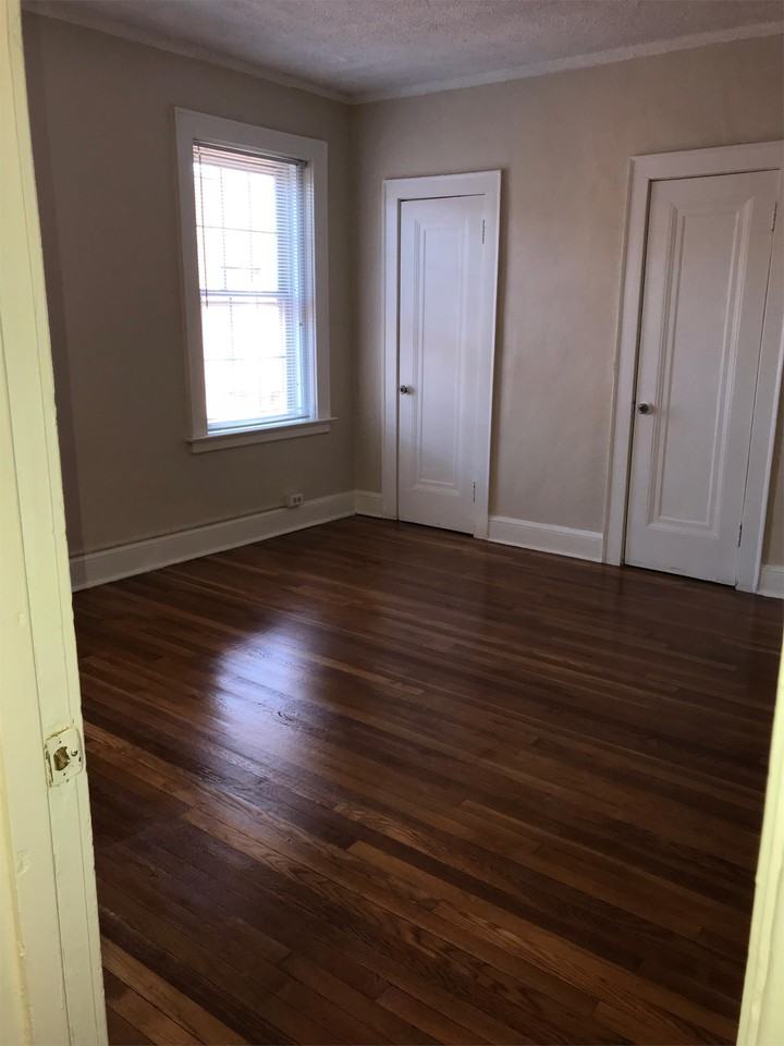 835 Elm St #835C2 - Photo 3 of 9