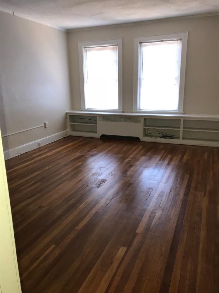 835 Elm St #835C2 - Photo 6 of 9