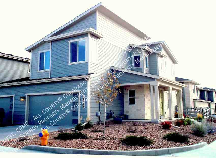 10009 Green Thicket Grv