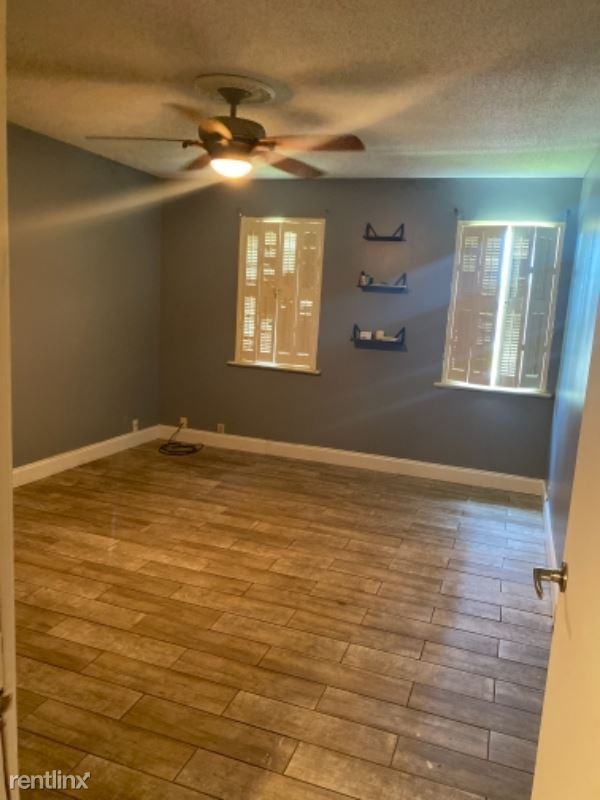 4309 Woodland Dr - Photo 2 of 15