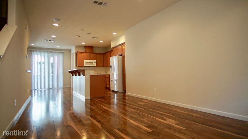 1048 Coriander Walkway - Photo 3 of 18