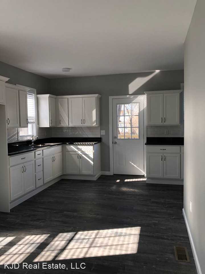 44-46 Perley St. - Photo 3 of 13