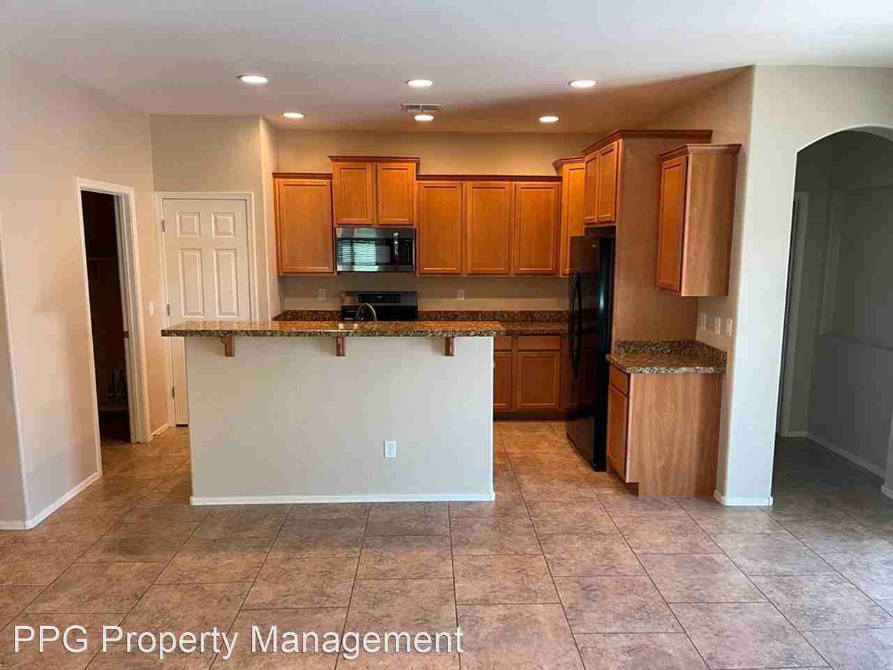 16551 N 180th Dr - Photo 3 of 13