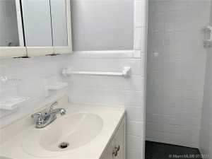 2315 Adams St #30 - Photo 2 of 18