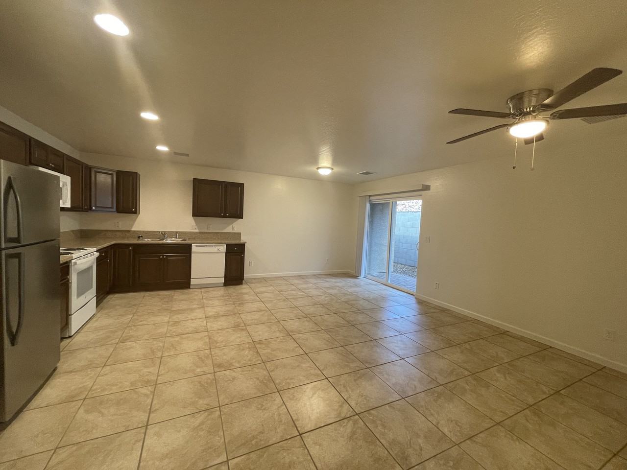 8049 E Long Mesa Dr - Photo 2 of 6