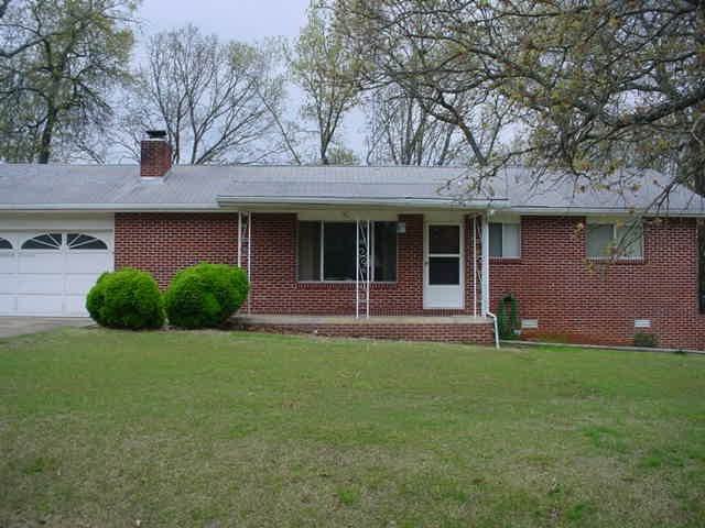 164 Eagle Ridge Rd - Photo 2 of 17