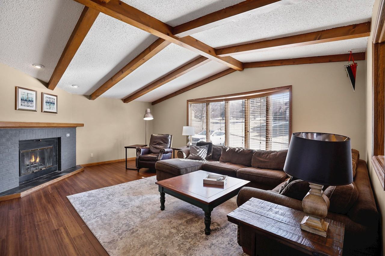 11120 Sumac Ln, Minnetonka, MN 55305, USA - 3 unit Rentals | Zumper