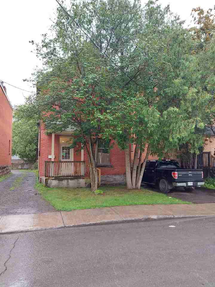 510 Besserer Street - Photo 2 of 20