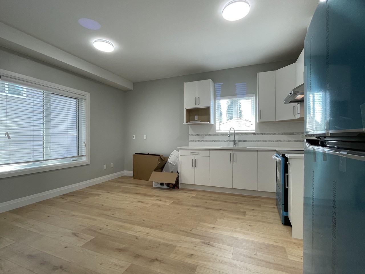 190 Howes Street - Photo 2 of 7