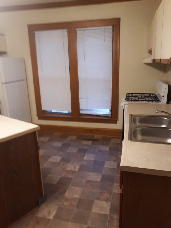 759 17th Street - Photo 3 of 8