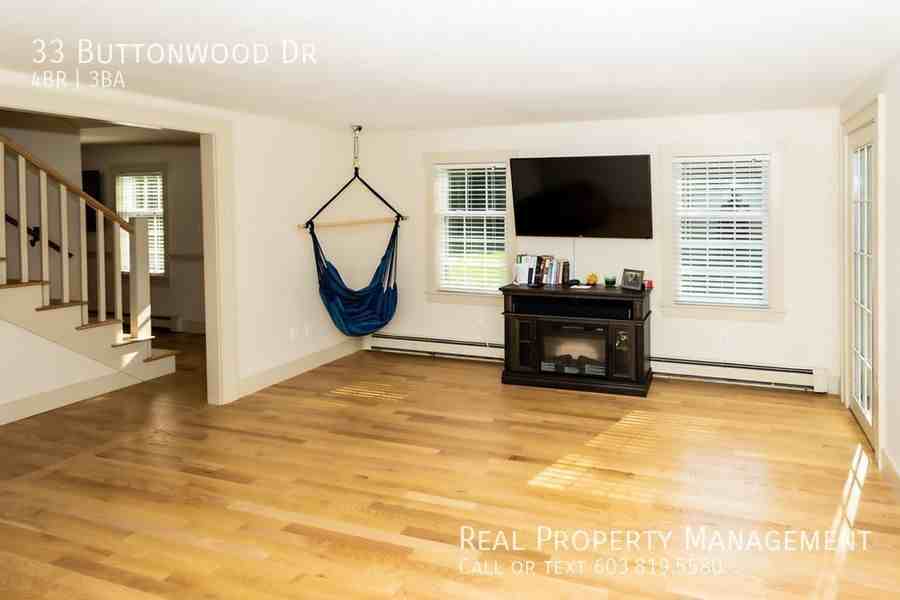33 Buttonwood Dr - Photo 3 of 17