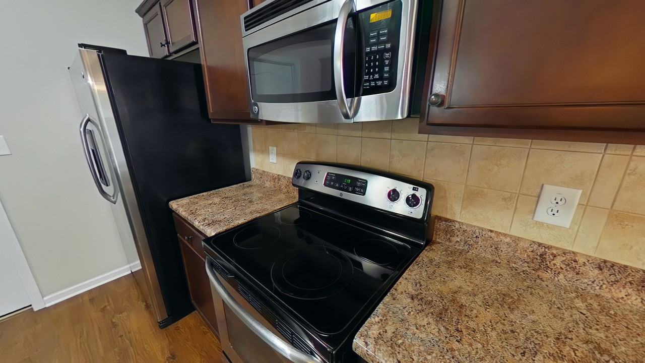 177 Bayleaf Dr #1 - Photo 2 of 35