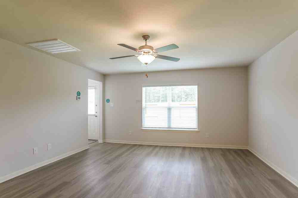 10551 Copper Ridge Dr - Photo 3 of 16