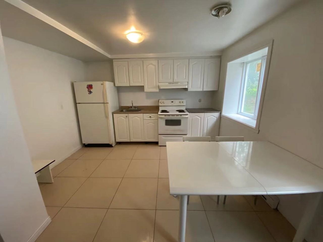 Maison 3760 Apartments 3760 Avenue Linton 11, Montréal, QC H3S 1T4