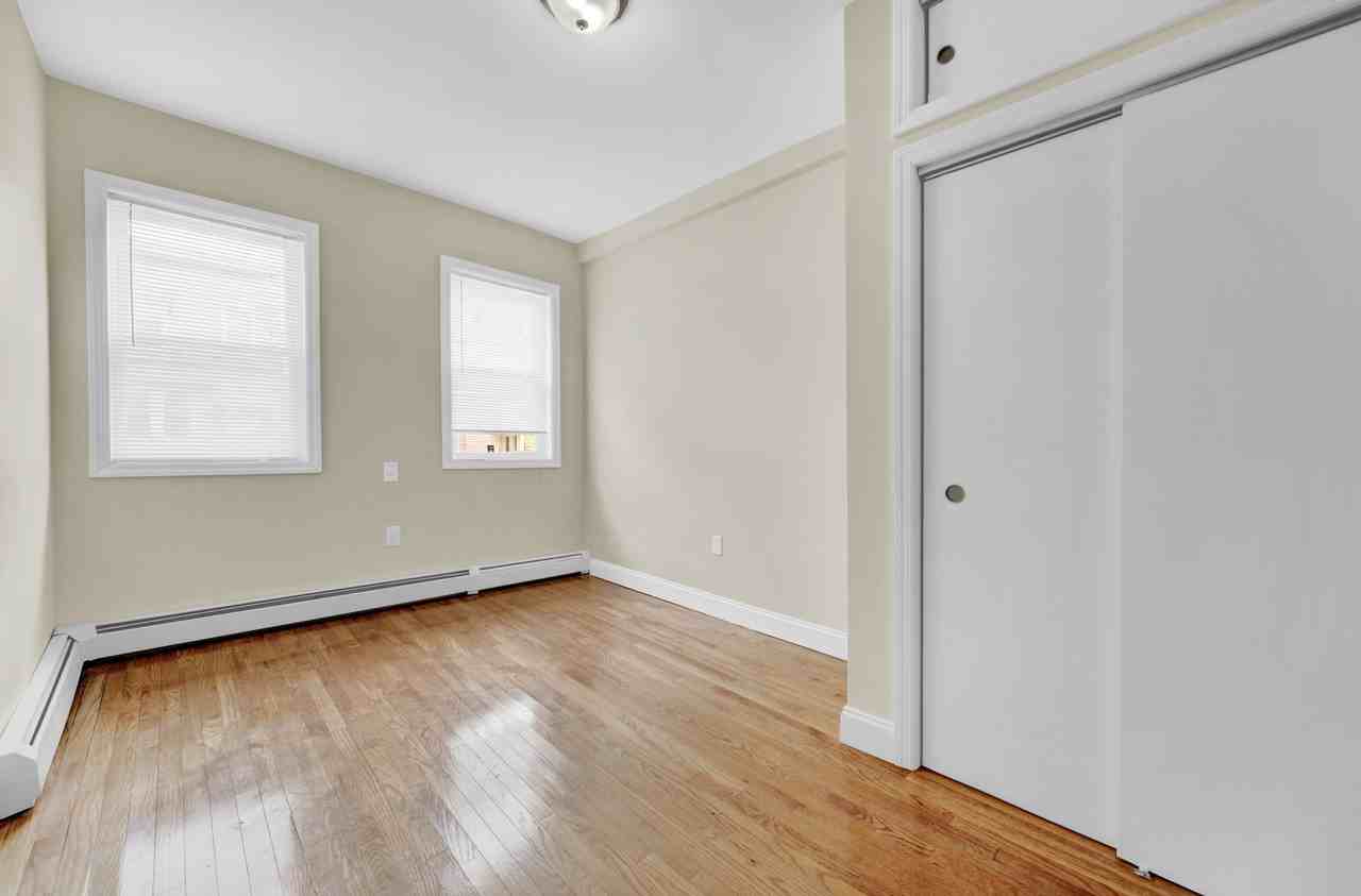 165 Hopkins AveApartment 1 #01 - Photo 5 of 6