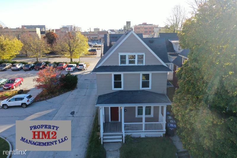 517 S Water St - Photo 2 of 12