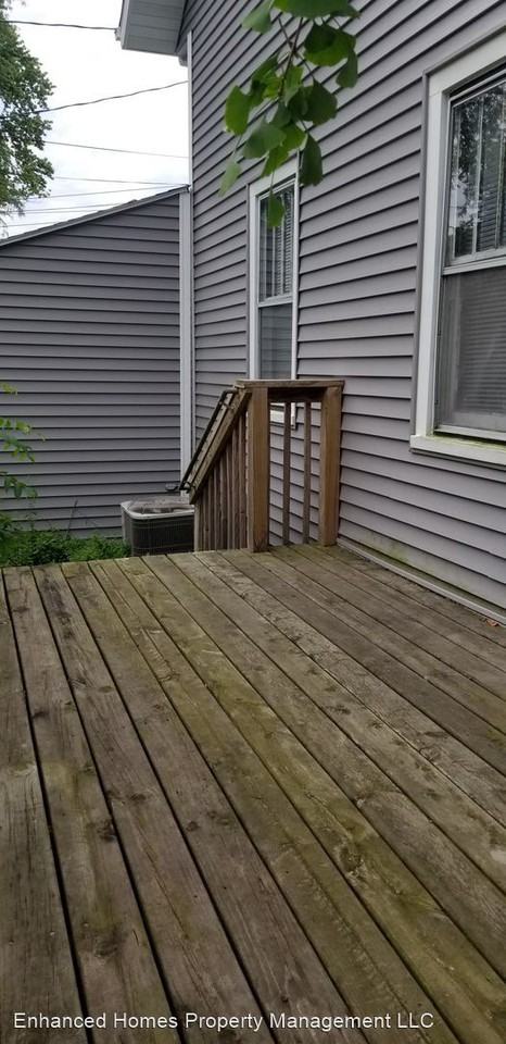 1312 25th St - Photo 2 of 13