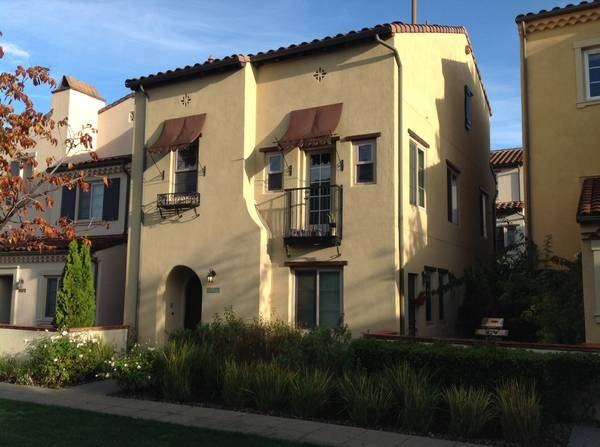 1058 Arbol Way - Photo 3 of 9