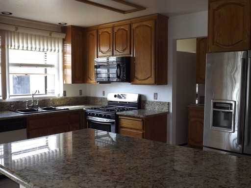 1024 Kelton Rd - Photo 3 of 7