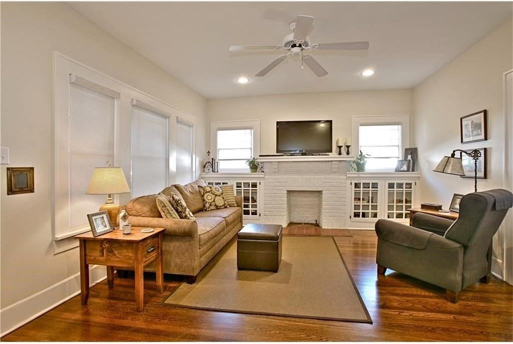 2517 Shirley Ave - Photo 2 of 10